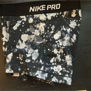 Xs nike pros